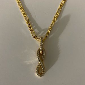 GOLD INFINITY PENDANT